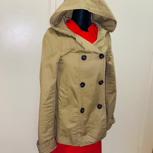 Divided Cute Light Jacket - Picture 5 of 8